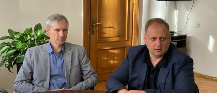 photo_5210831946630949312_y